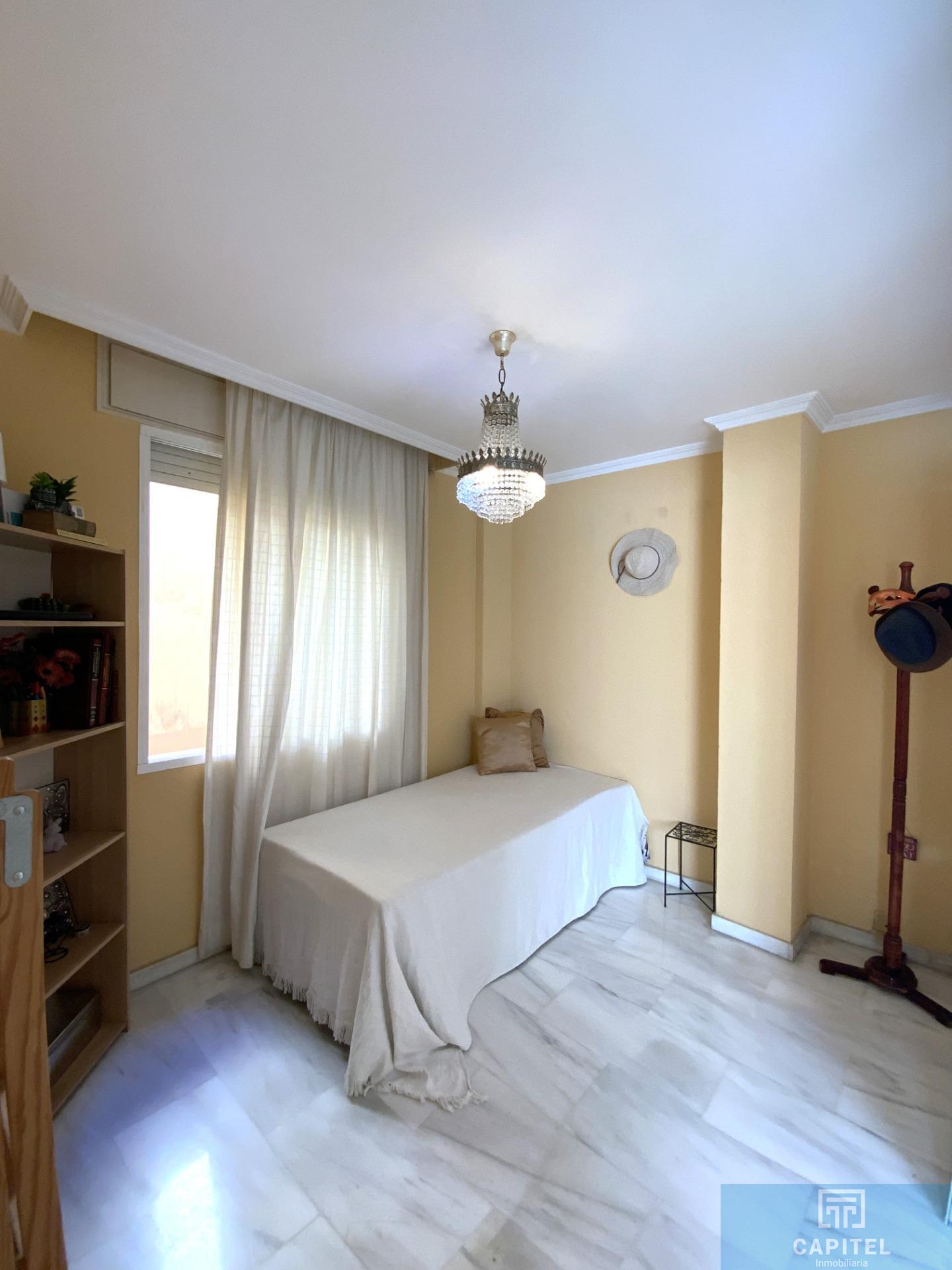 For sale of house in Córdoba