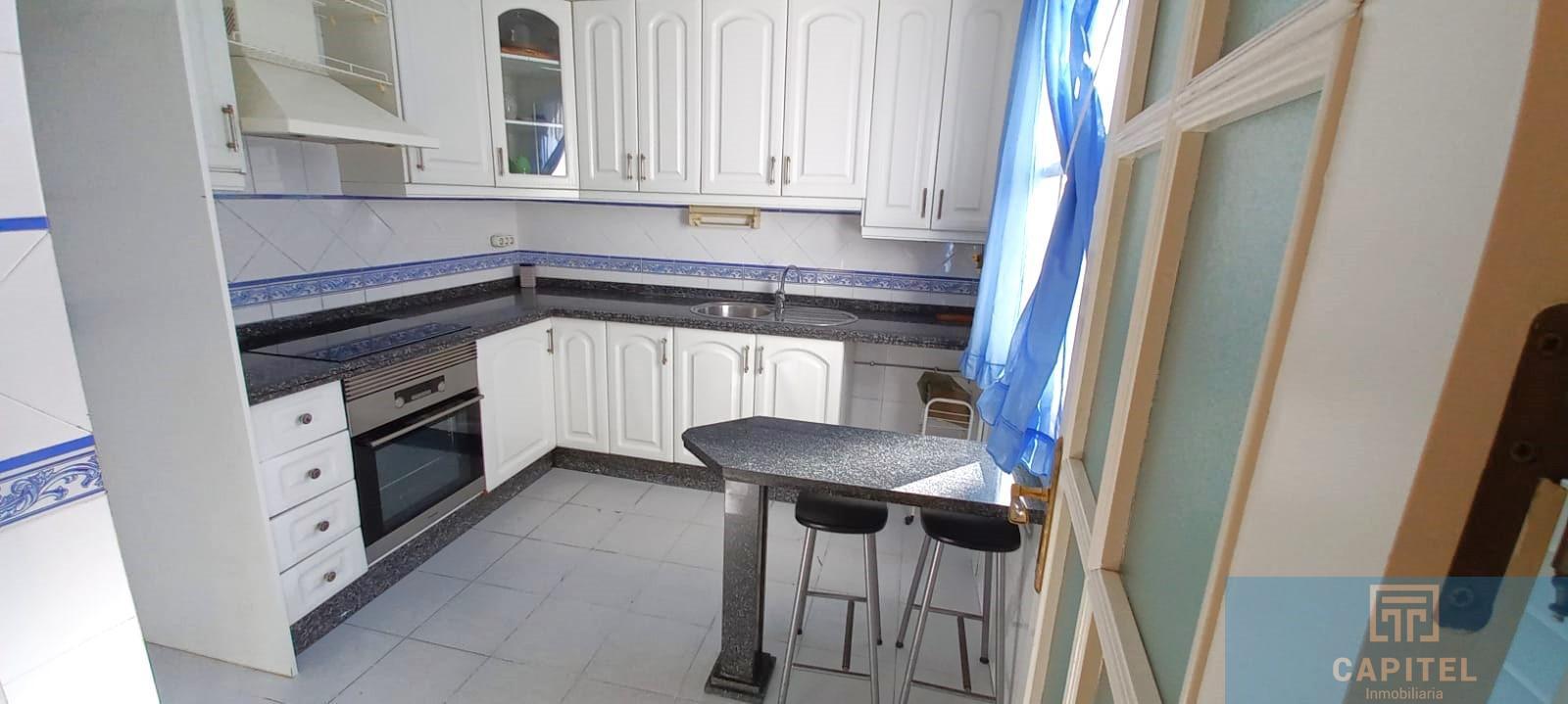 For sale of house in Córdoba