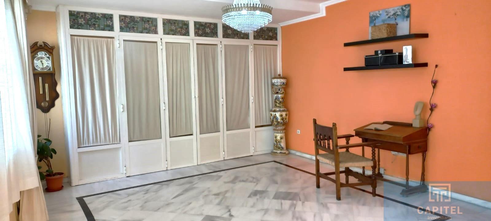 For sale of house in Córdoba