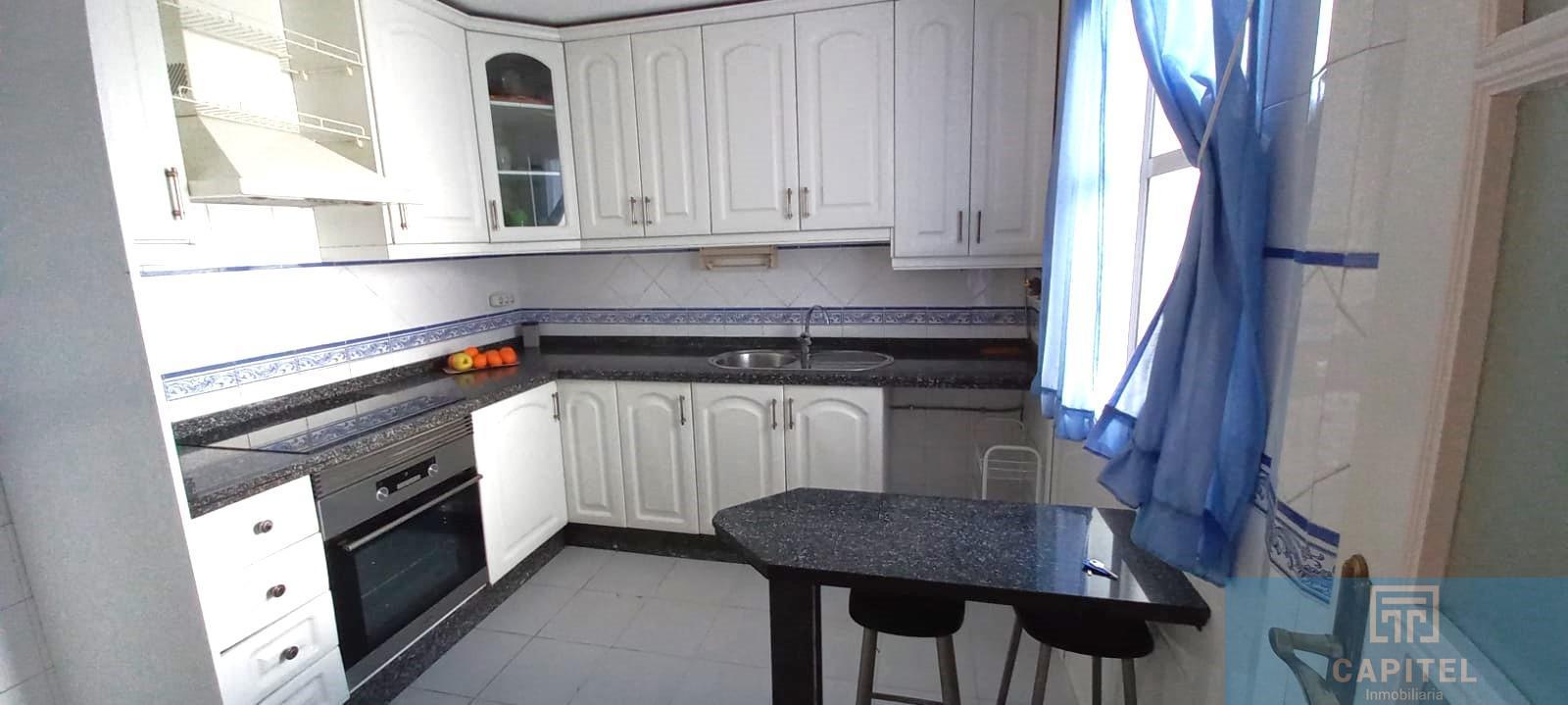 For sale of house in Córdoba