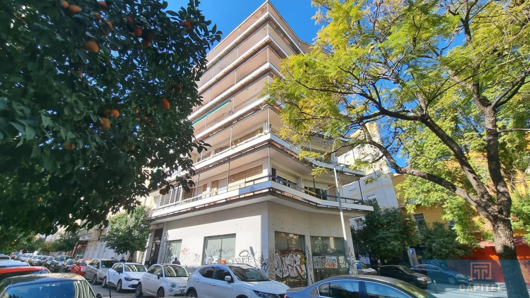 For sale of flat in Córdoba