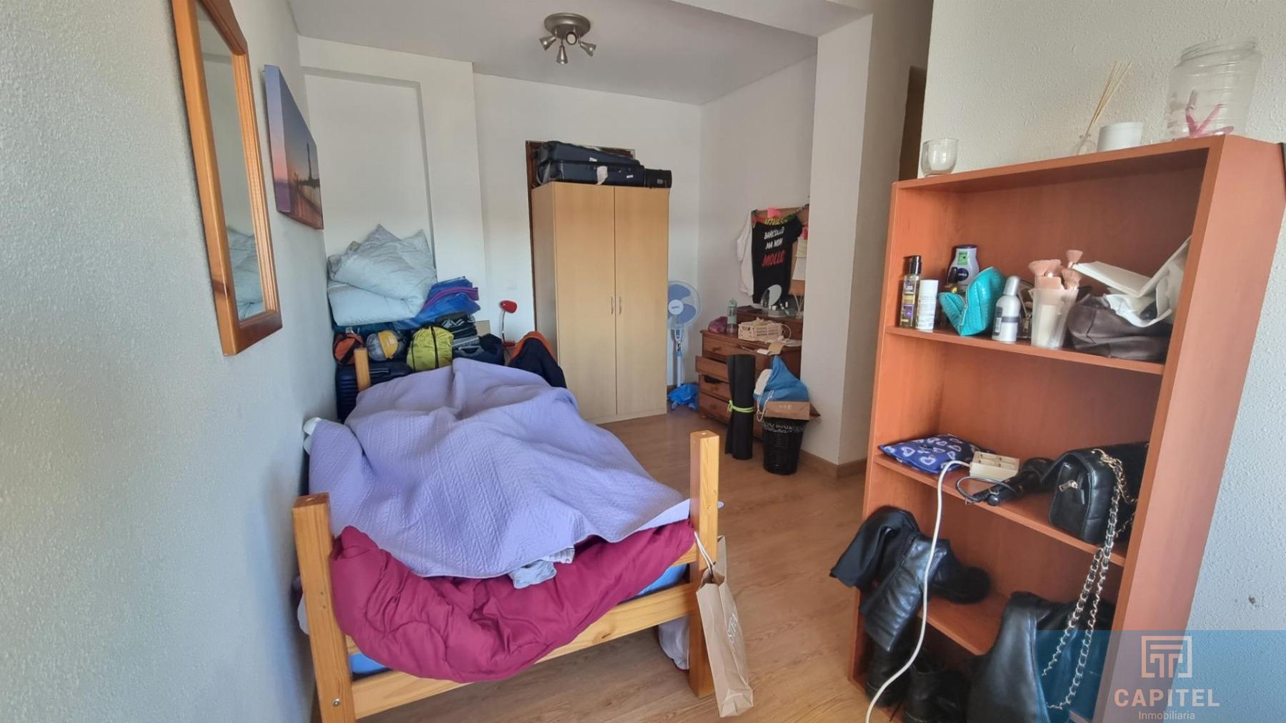 For sale of flat in Córdoba