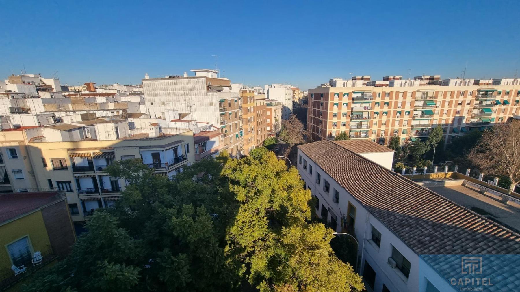 For sale of flat in Córdoba