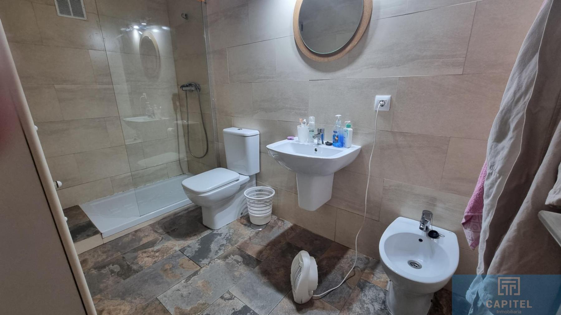 For sale of flat in Córdoba