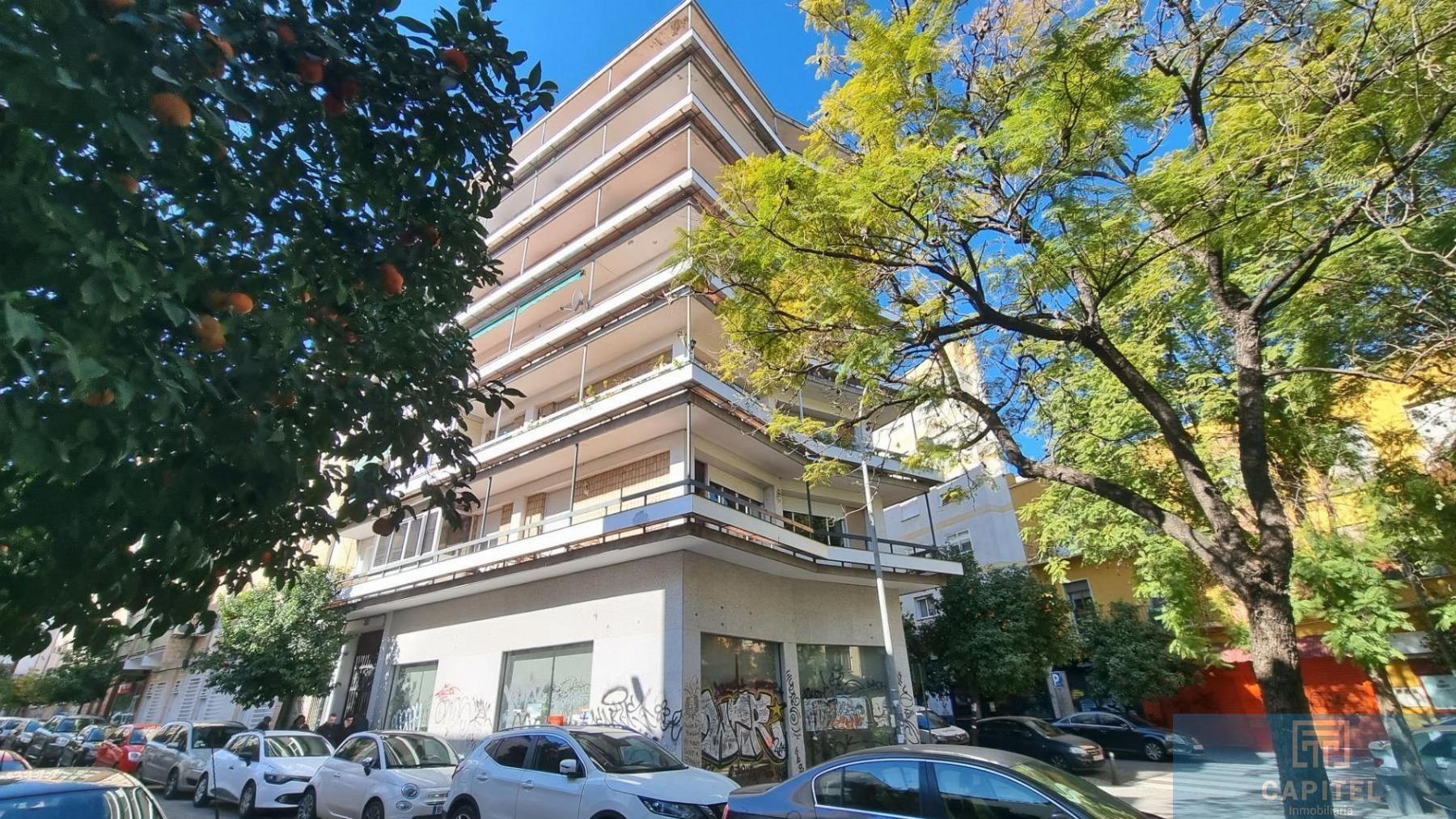 For sale of flat in Córdoba