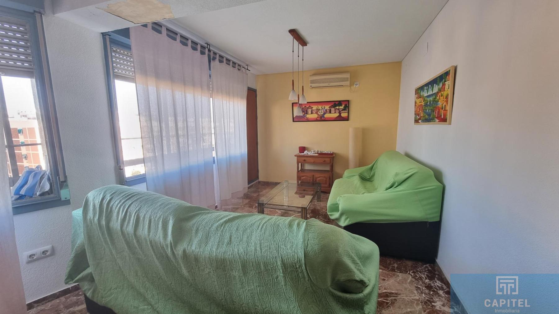For sale of flat in Córdoba