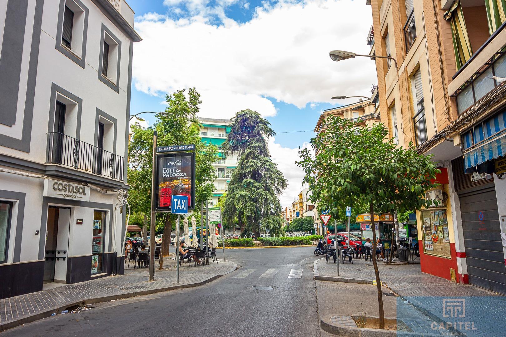 For sale of flat in Córdoba