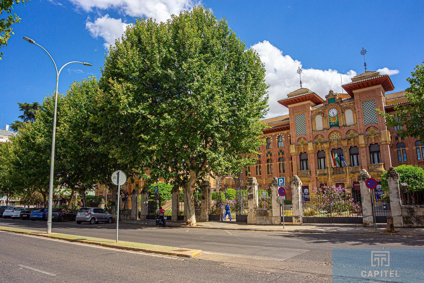 For sale of flat in Córdoba