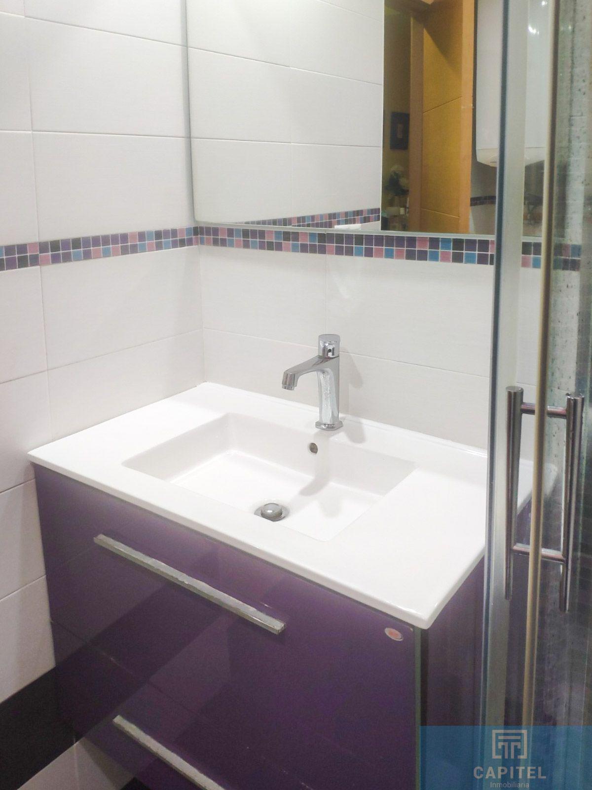 For sale of flat in Córdoba