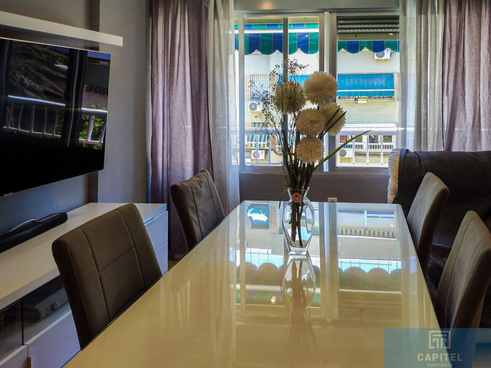 For sale of flat in Córdoba