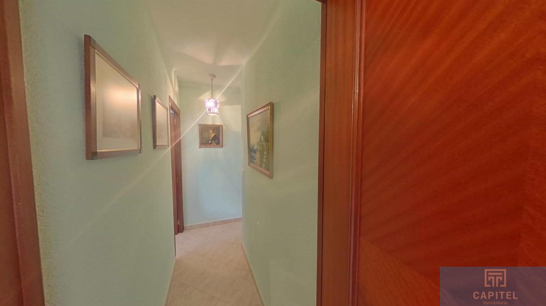 For sale of flat in Córdoba