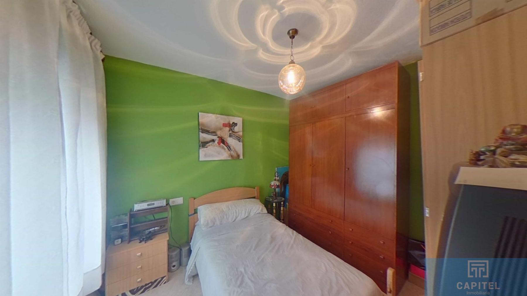 For sale of flat in Córdoba