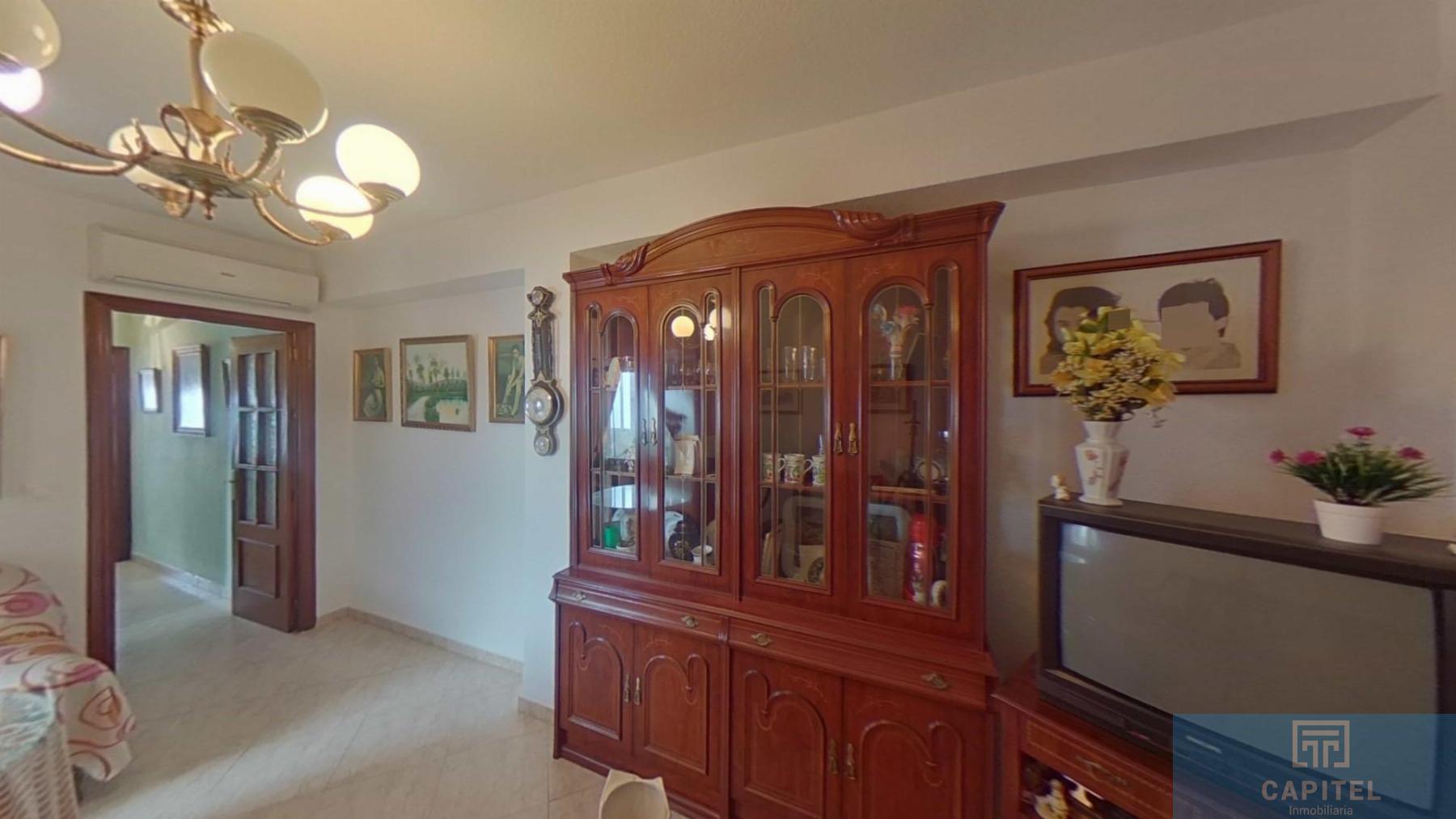 For sale of flat in Córdoba