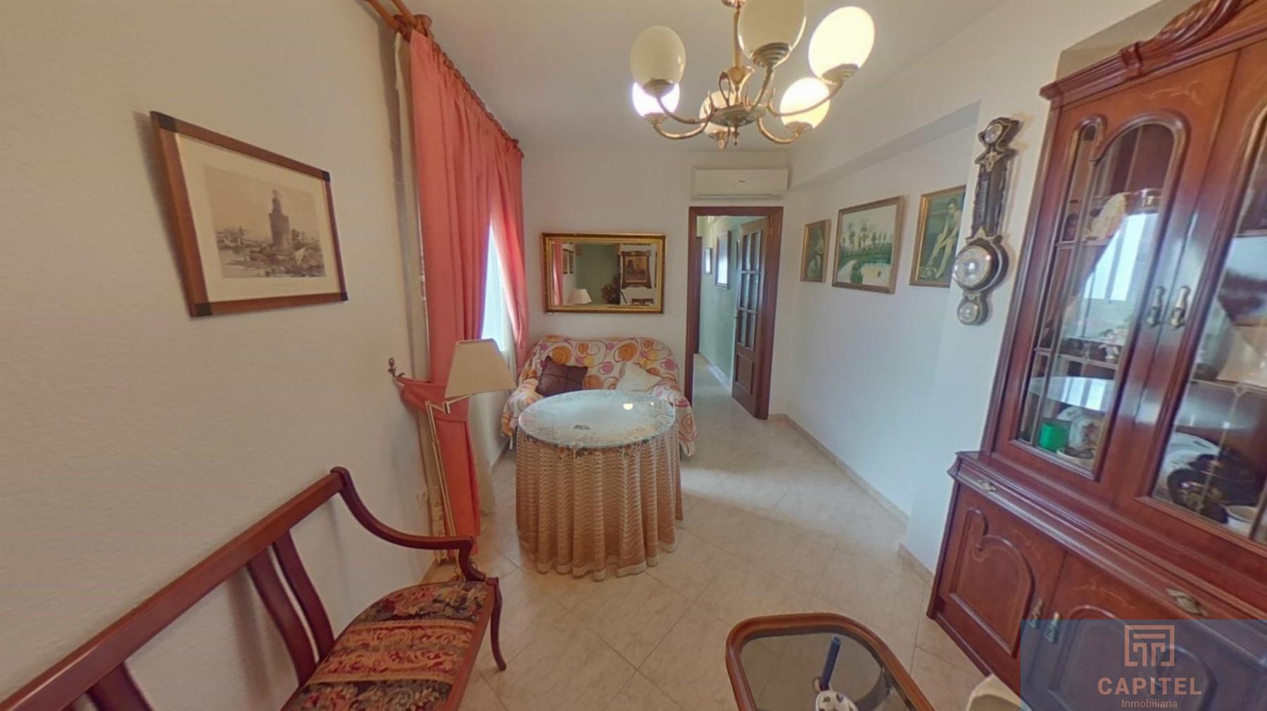 For sale of flat in Córdoba