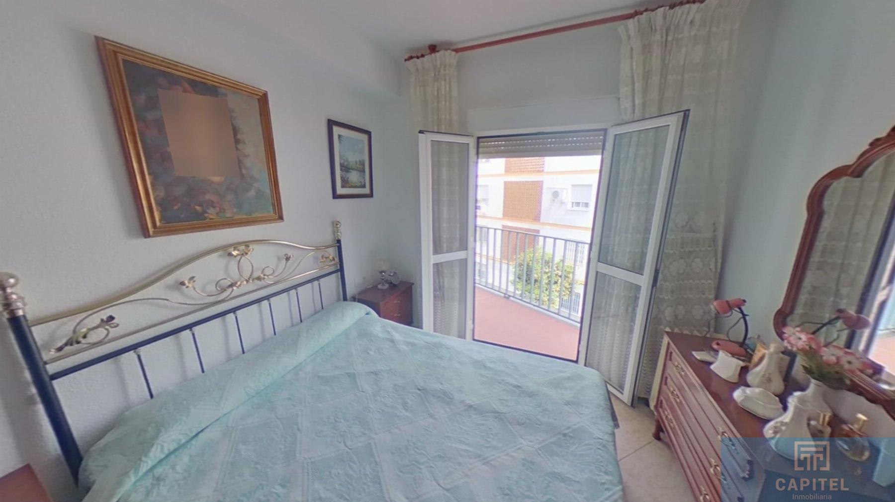 For sale of flat in Córdoba
