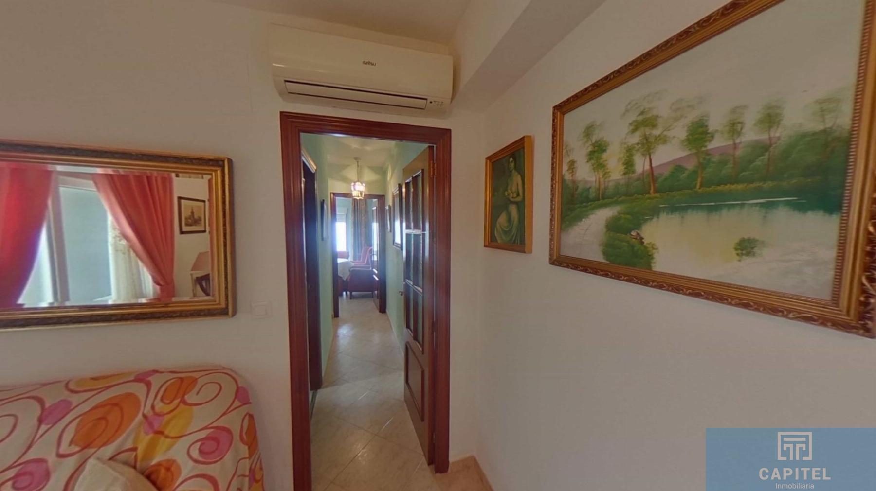 For sale of flat in Córdoba