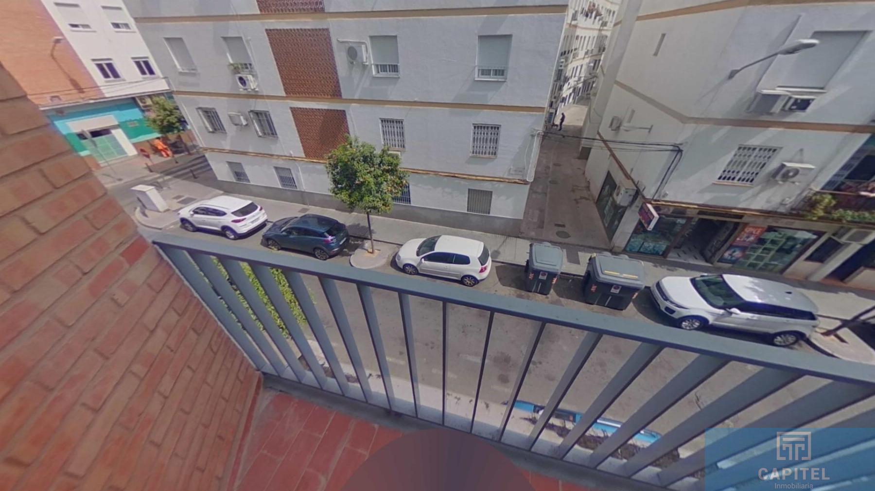 For sale of flat in Córdoba