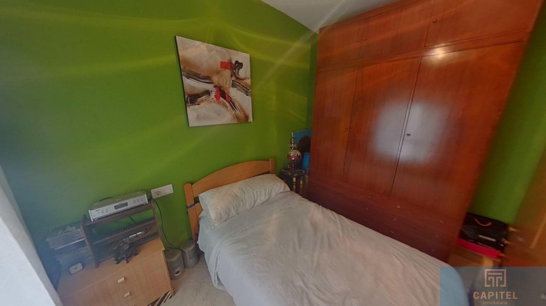 For sale of flat in Córdoba