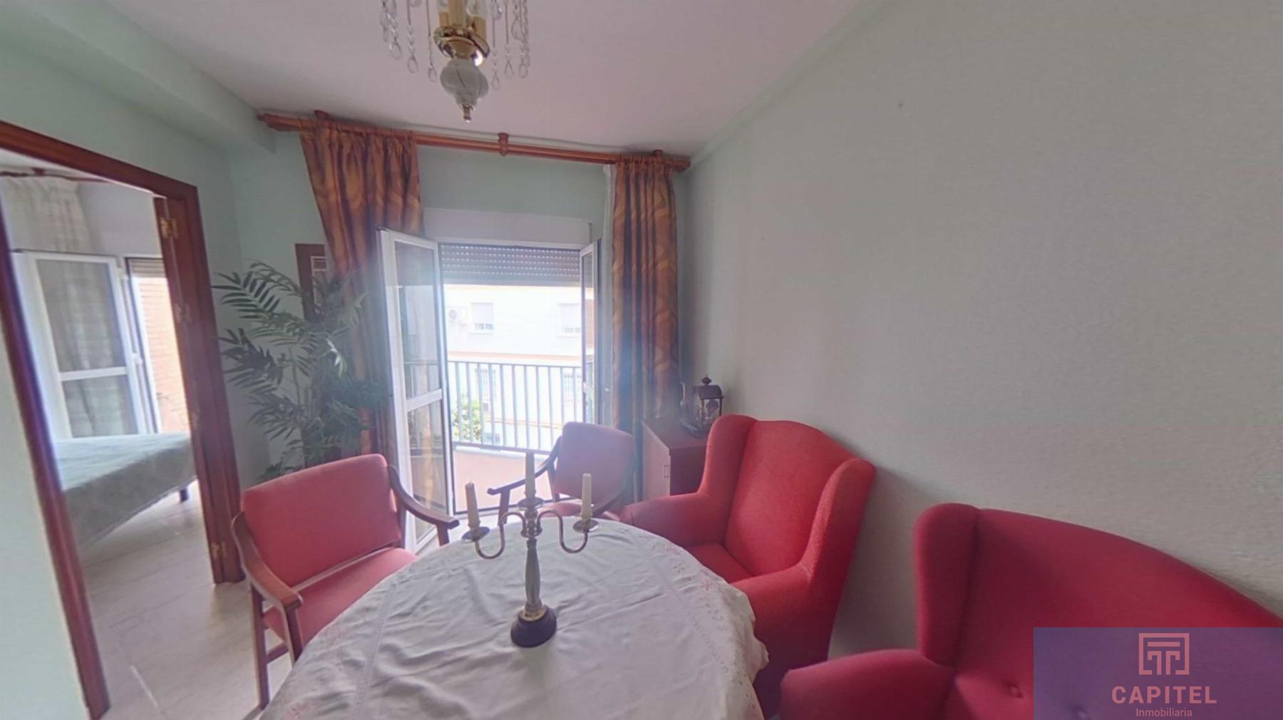 For sale of flat in Córdoba