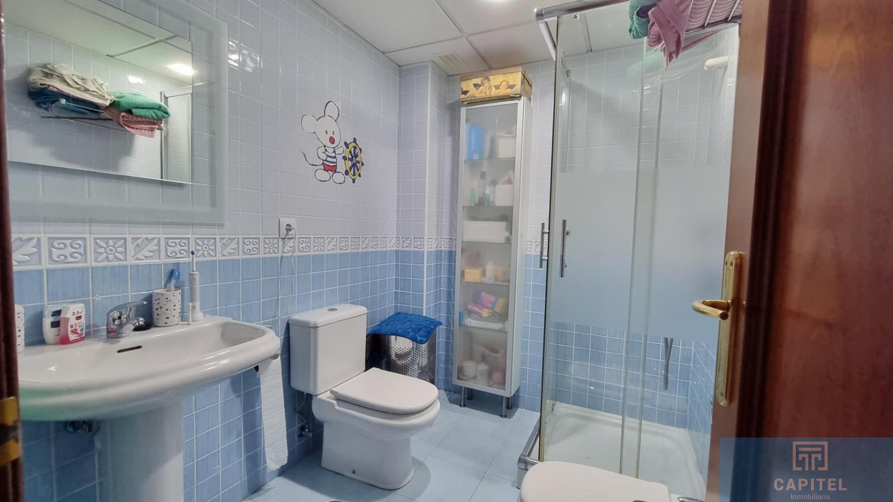 For sale of flat in Córdoba
