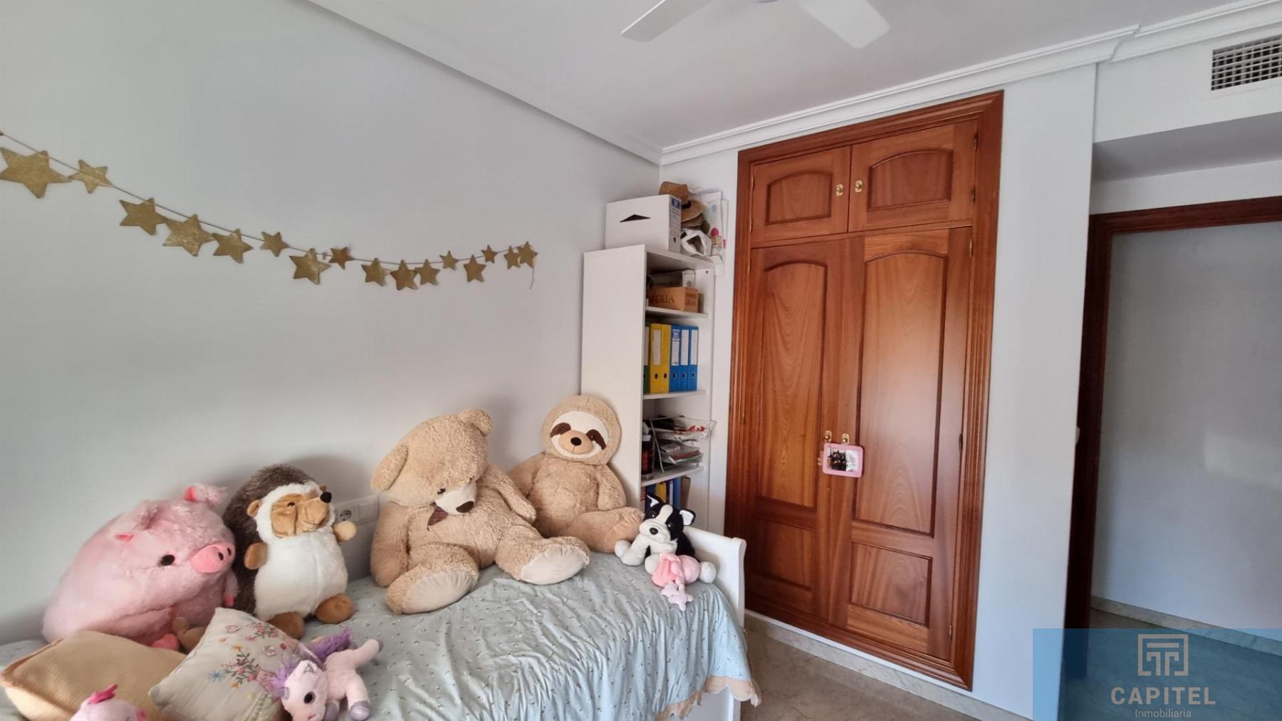 For sale of flat in Córdoba