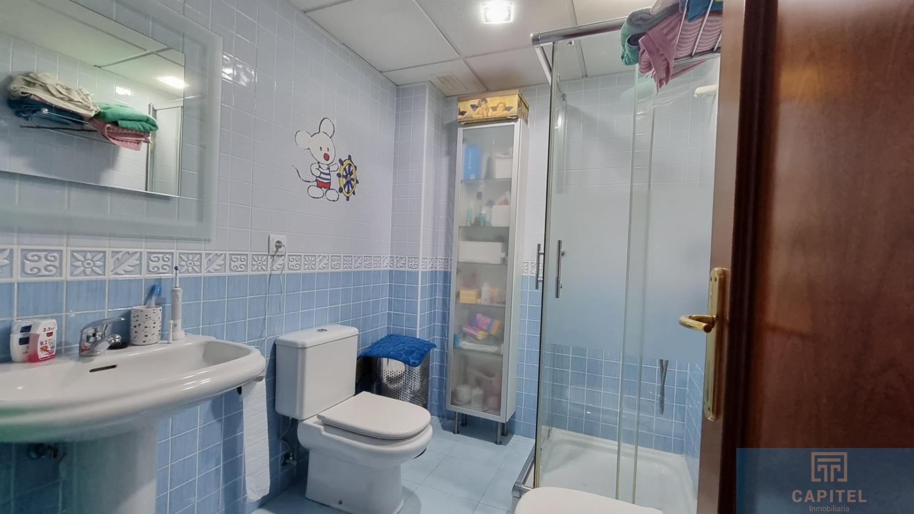 For sale of flat in Córdoba