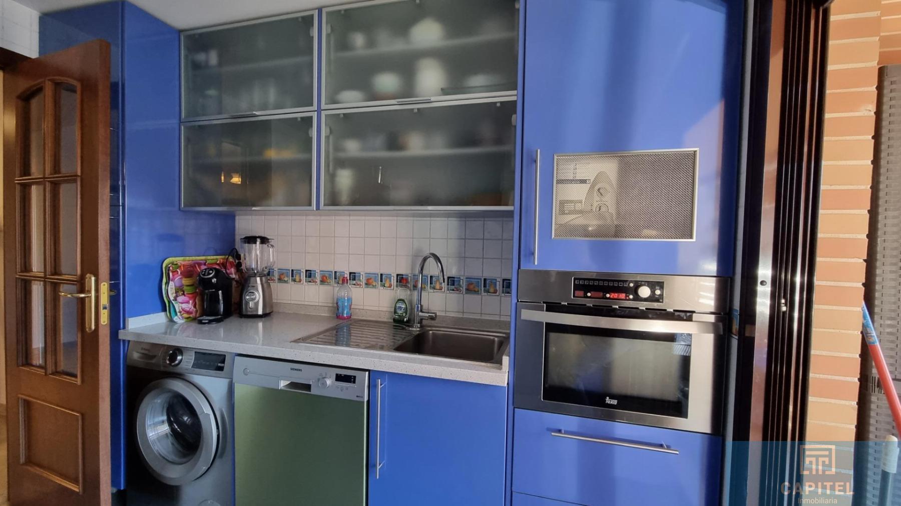 For sale of flat in Córdoba