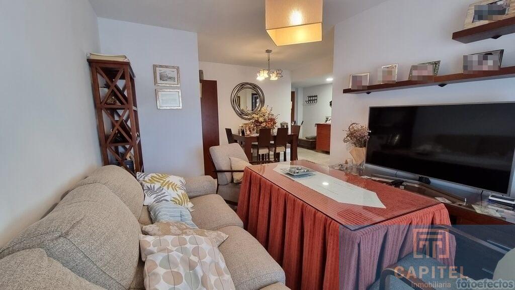 For sale of flat in Córdoba