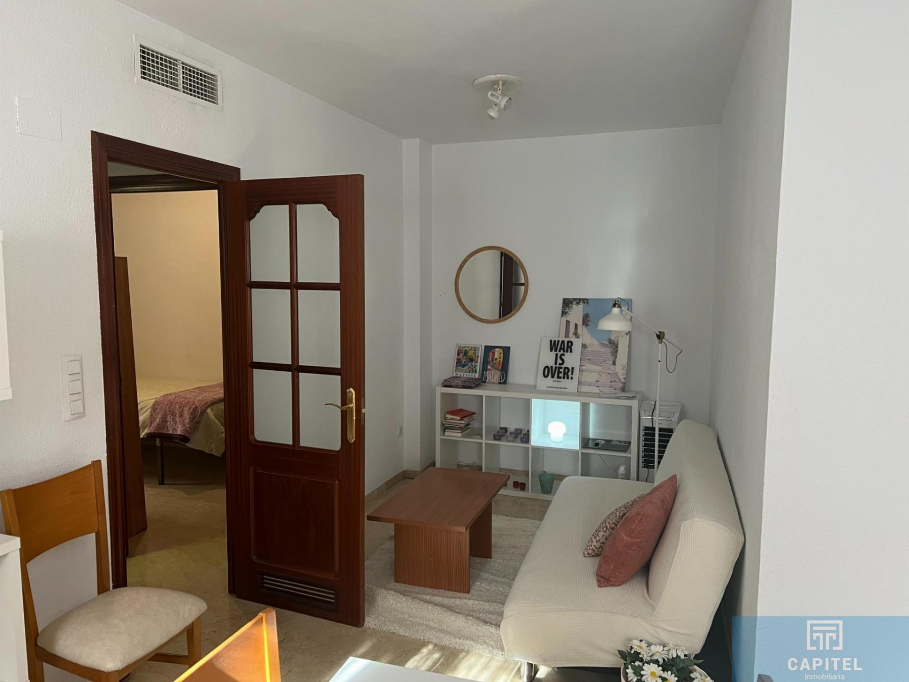 For sale of flat in Córdoba