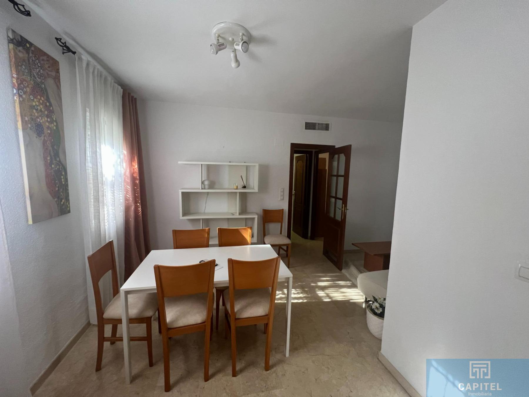For sale of flat in Córdoba
