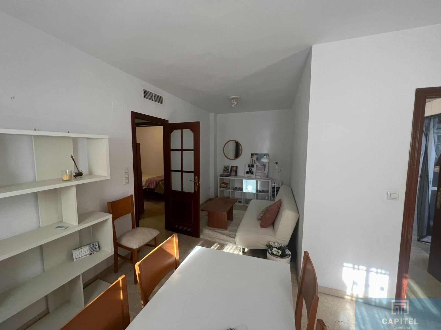For sale of flat in Córdoba