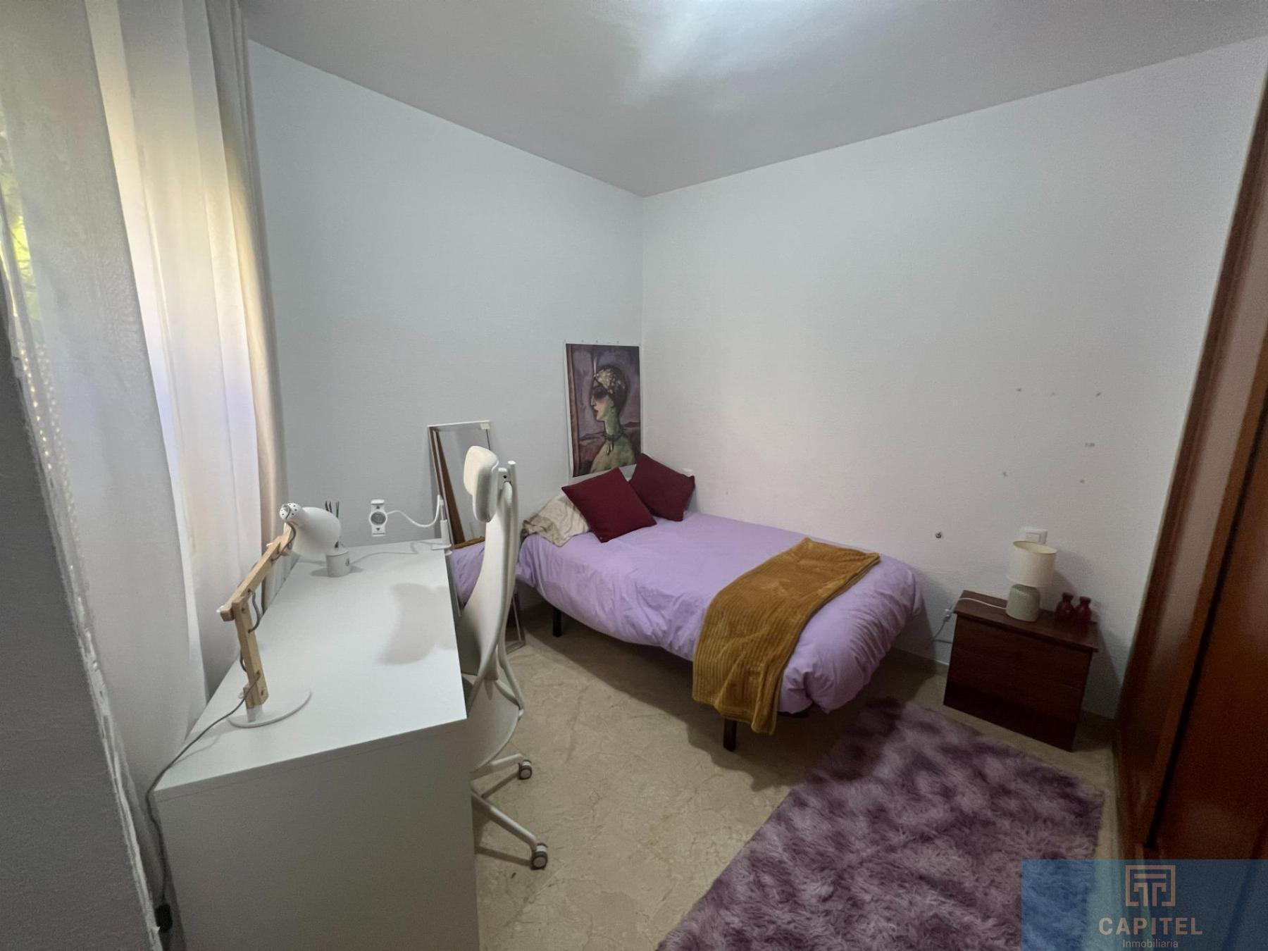 For sale of flat in Córdoba