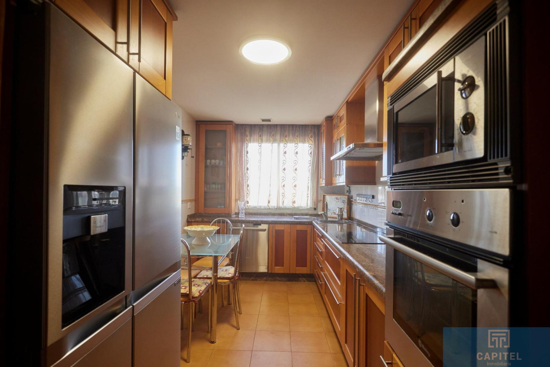 For sale of flat in Córdoba