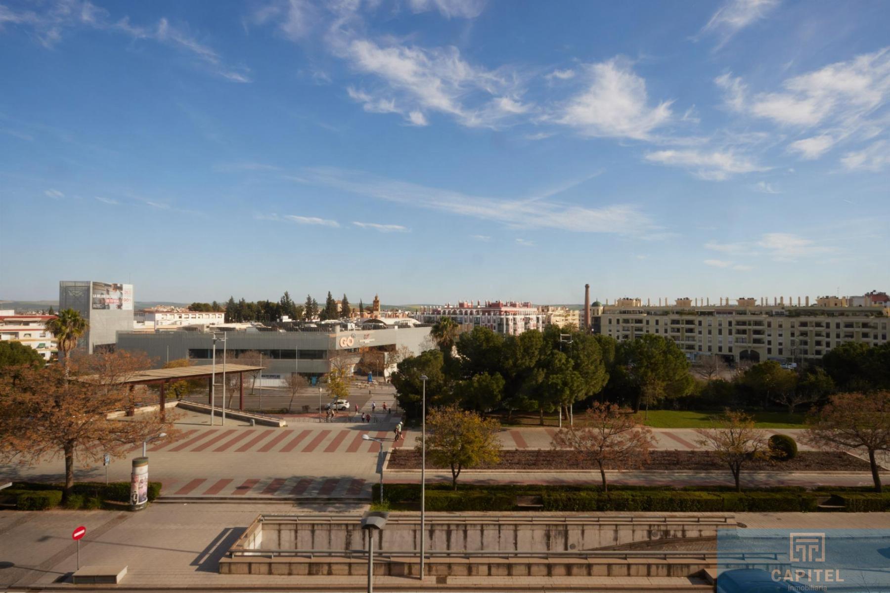 For sale of flat in Córdoba