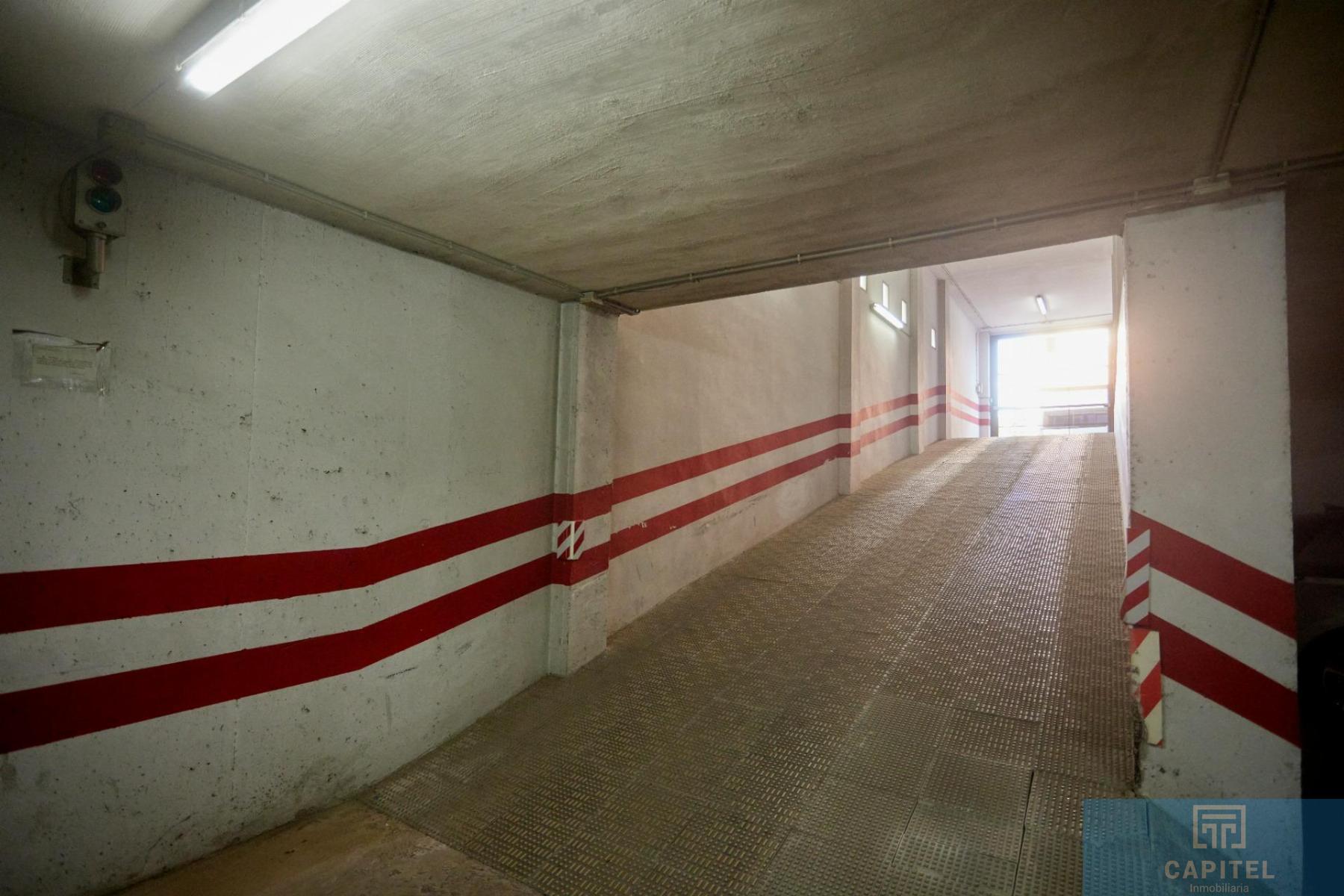 For sale of flat in Córdoba