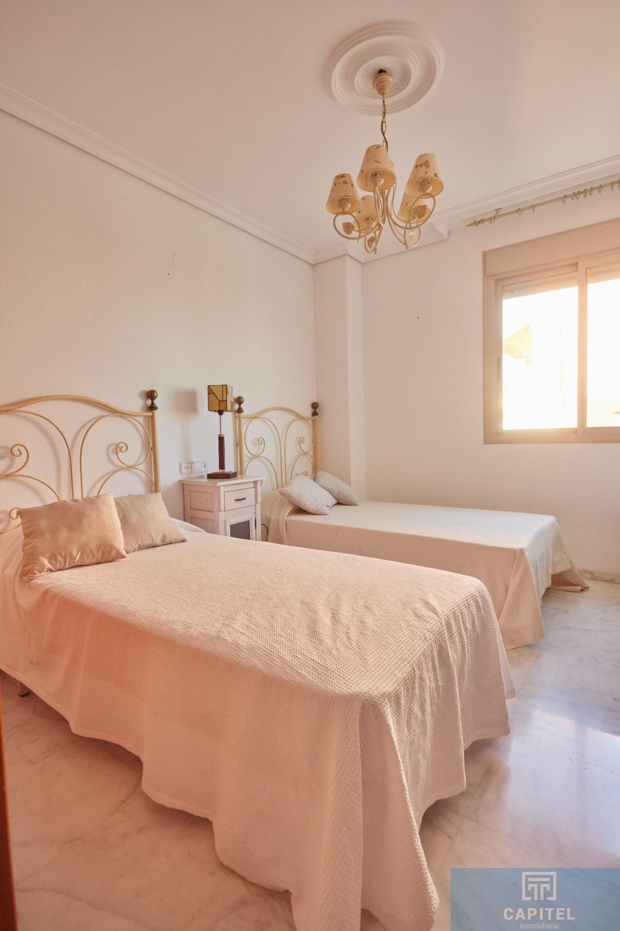 For sale of flat in Córdoba