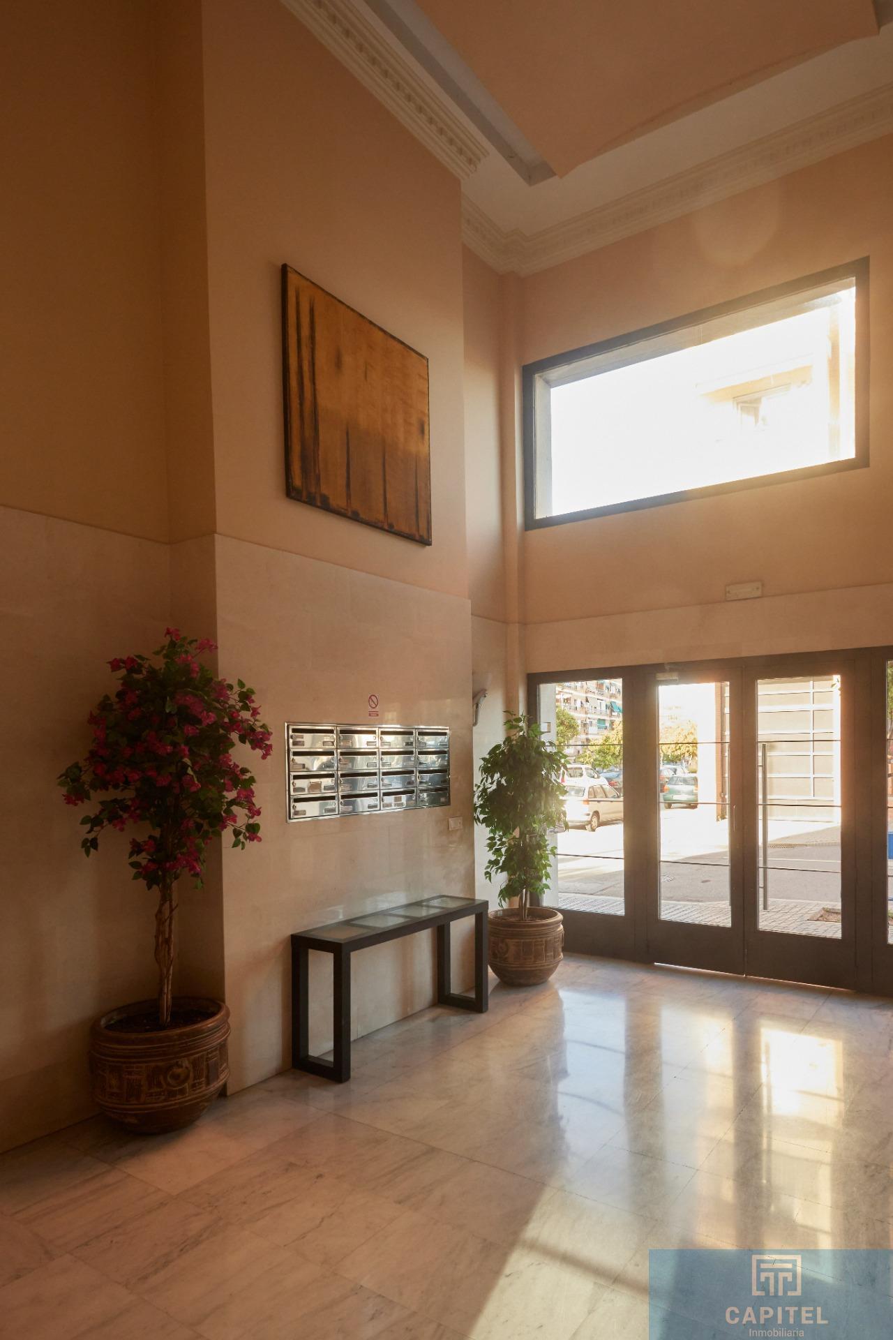 For sale of flat in Córdoba