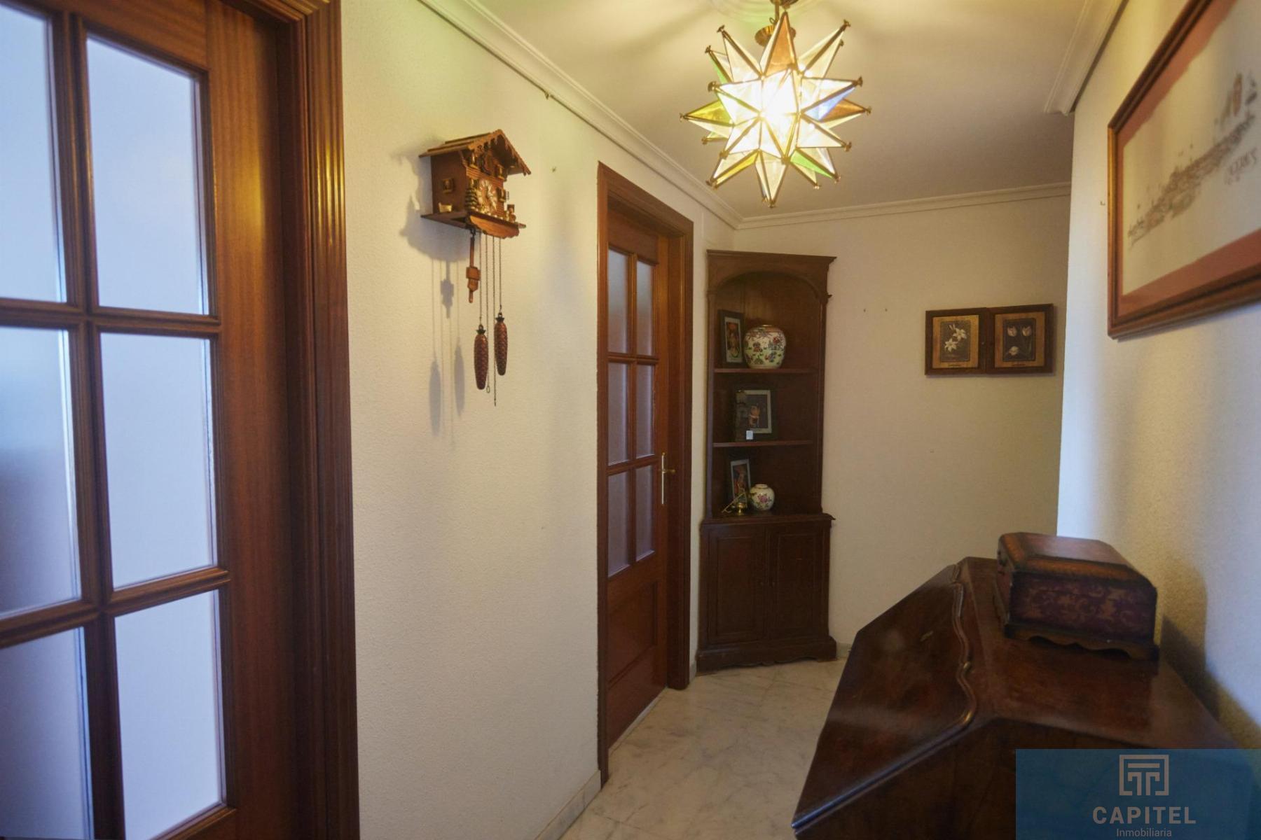 For sale of flat in Córdoba