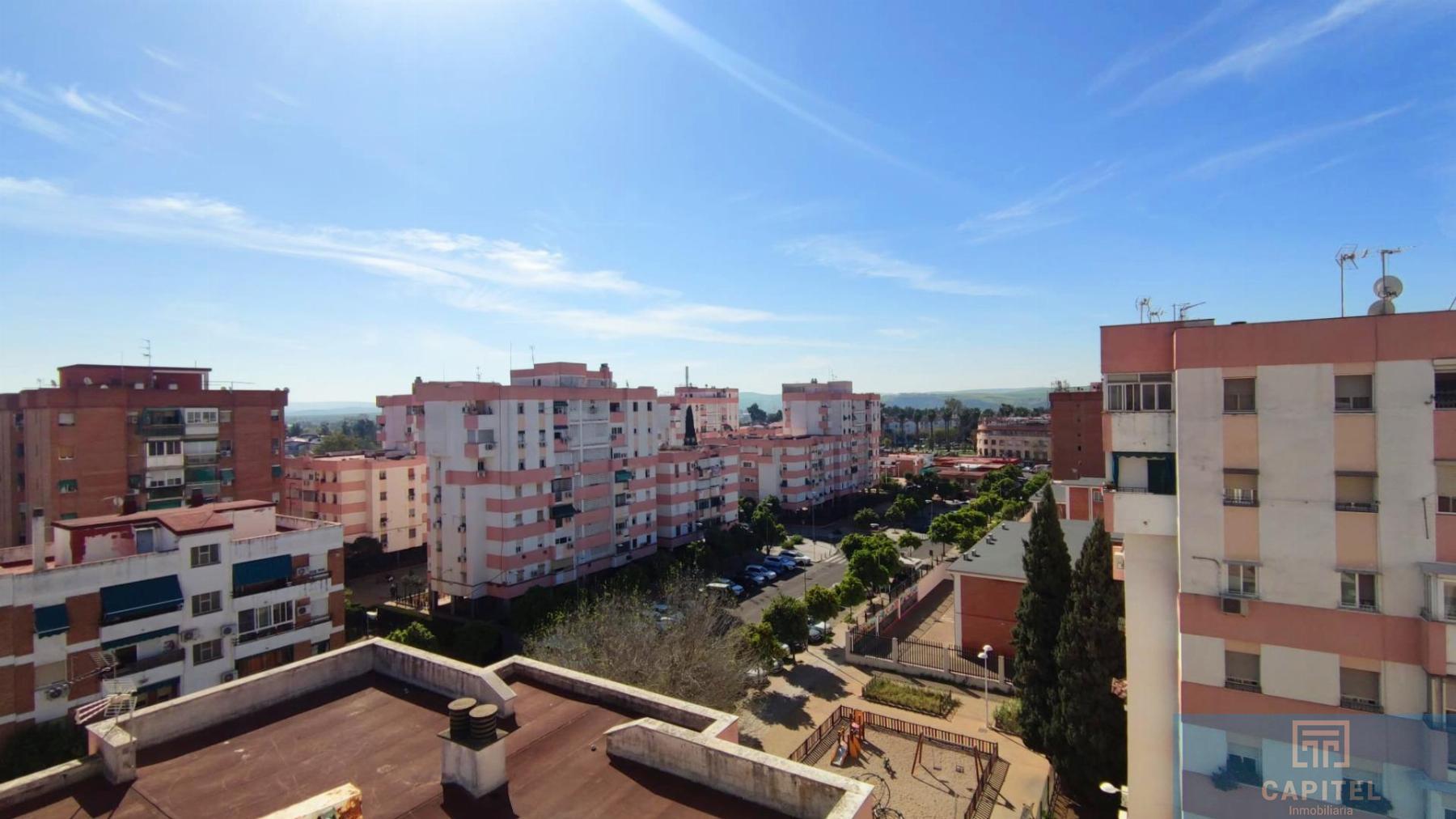 For sale of flat in Córdoba