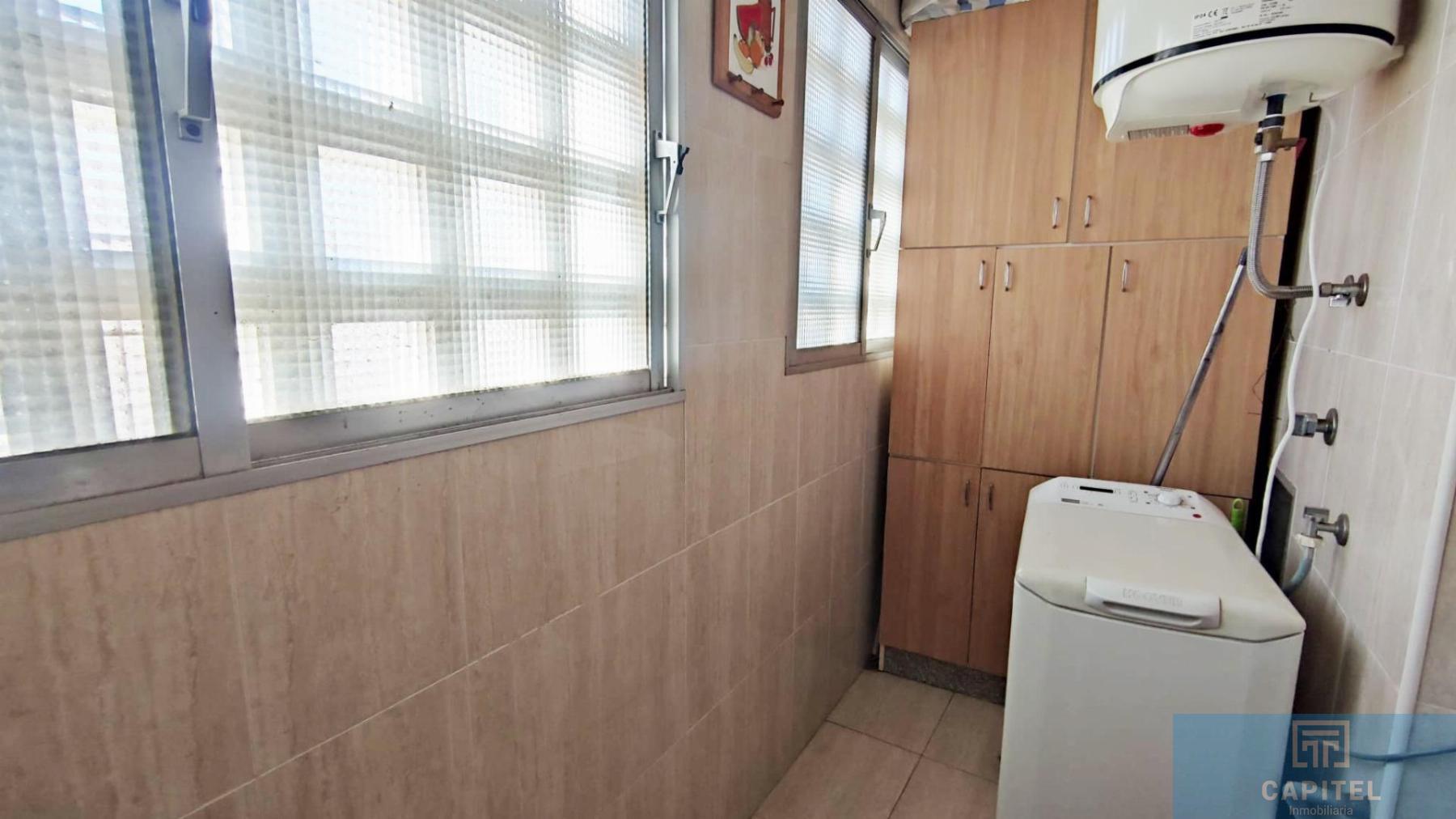 For sale of flat in Córdoba
