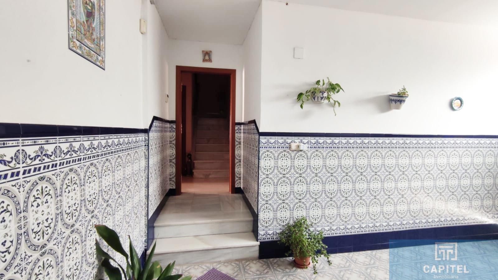 For sale of house in Córdoba