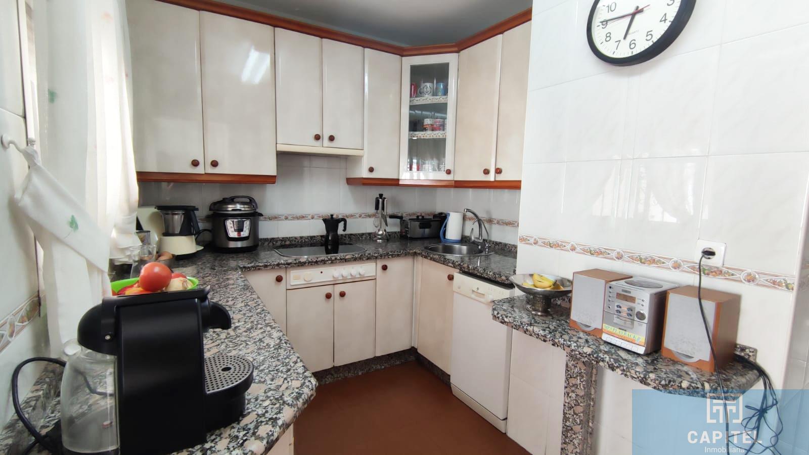 For sale of house in Córdoba