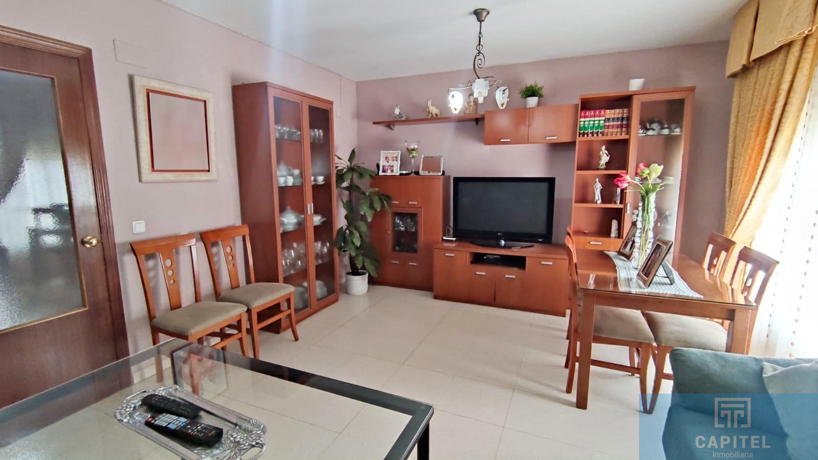 For sale of house in Córdoba