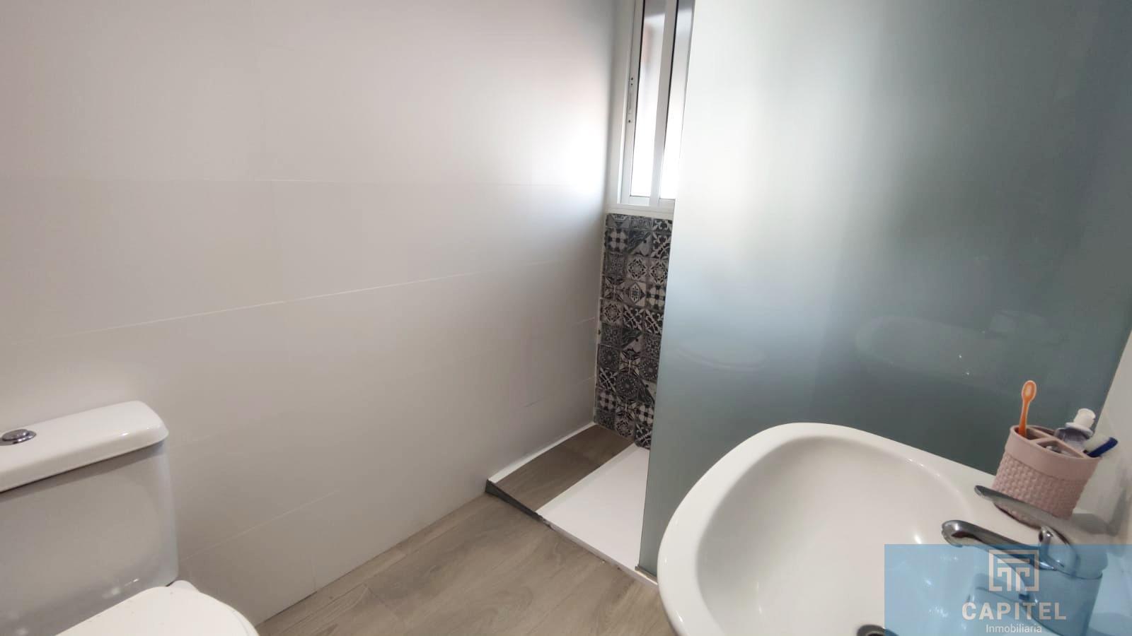 For sale of house in Córdoba