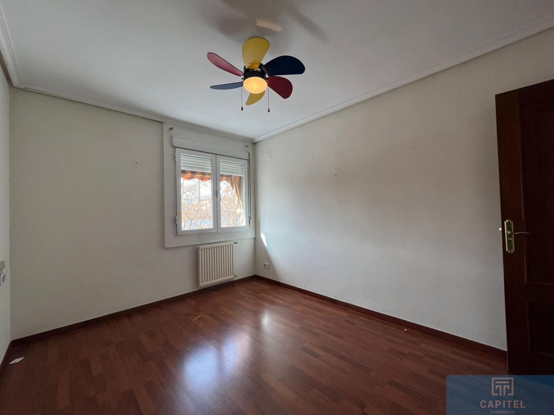 For sale of flat in Córdoba