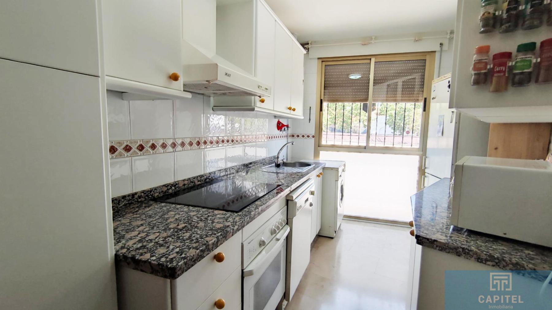 For sale of flat in Córdoba