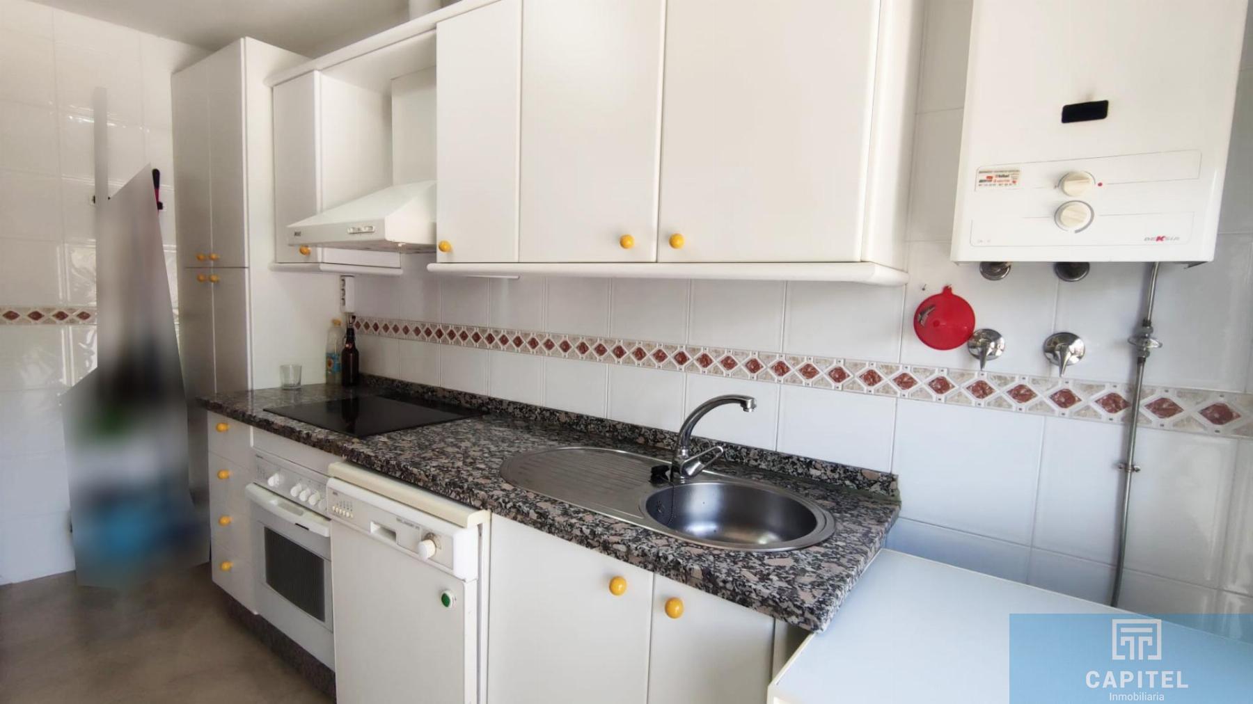 For sale of flat in Córdoba