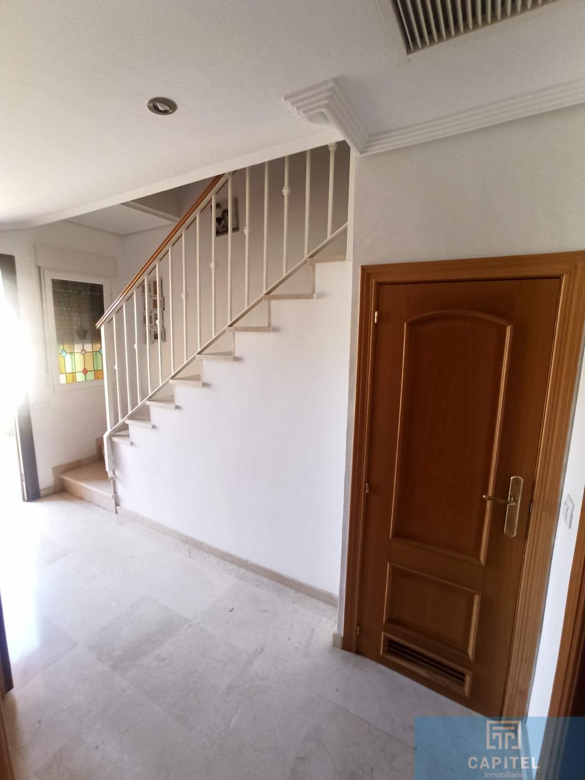 For sale of chalet in Córdoba