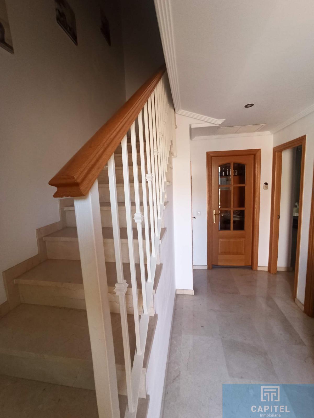 For sale of chalet in Córdoba