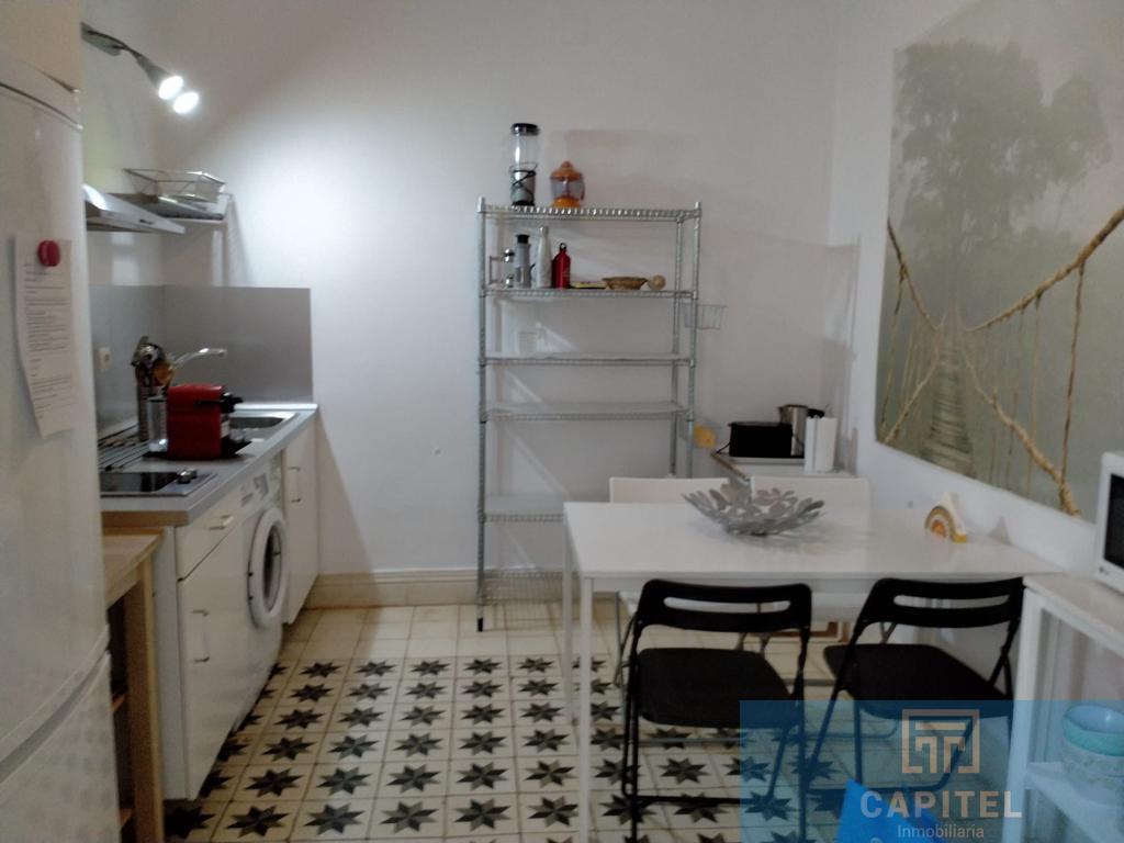 For sale of flat in Córdoba